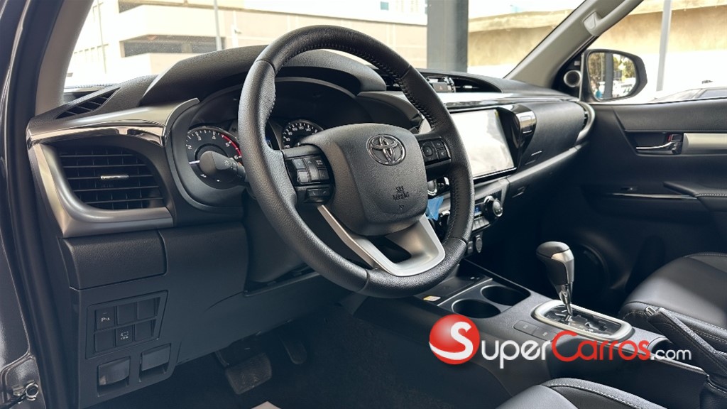 2026 Toyota Hilux SRV — foto 3 / 10