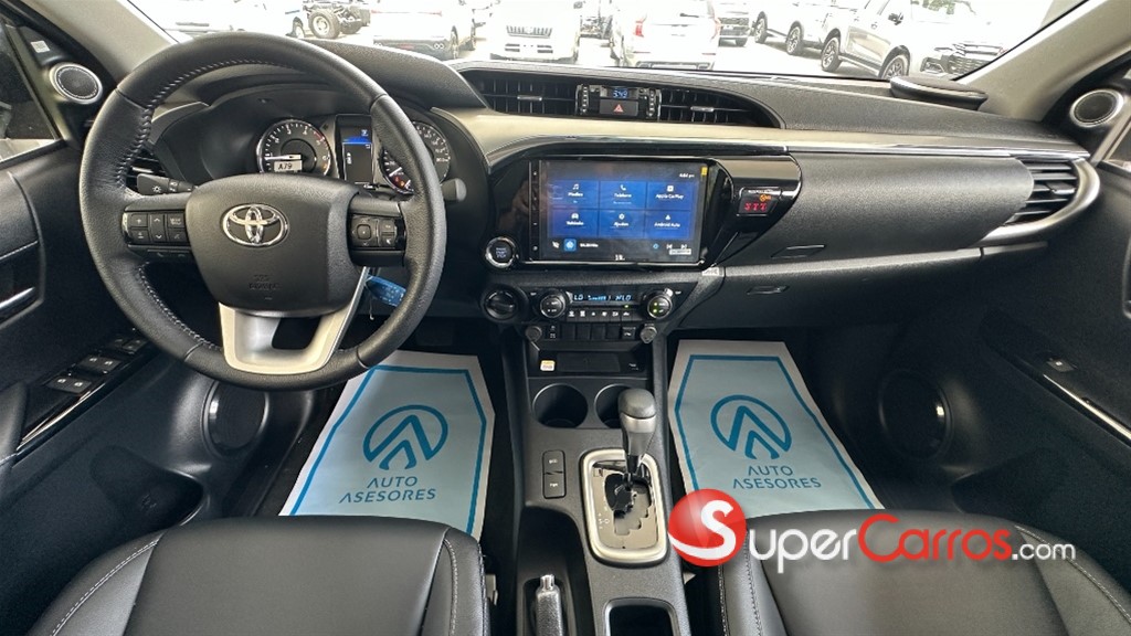 2026 Toyota Hilux SRV — foto 5 / 10