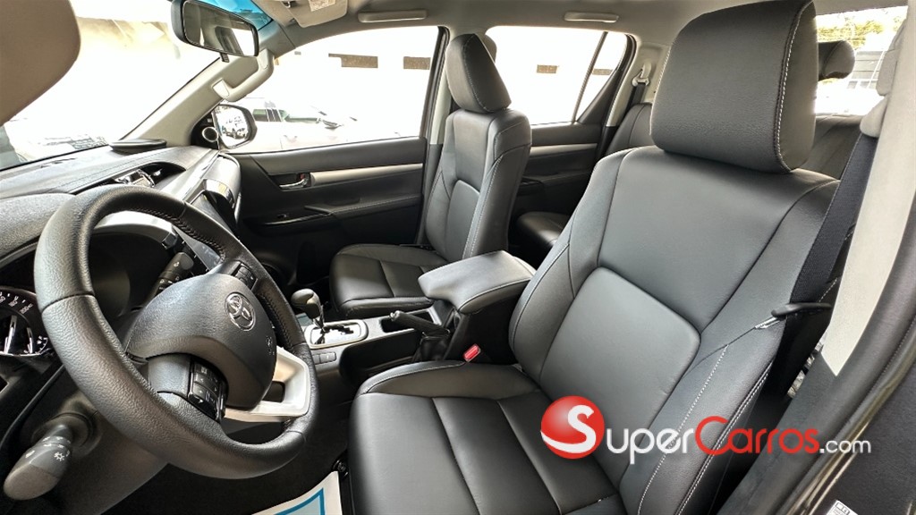 2026 Toyota Hilux SRV — foto 6 / 10