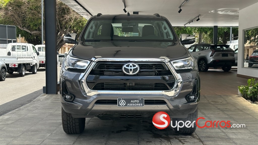 2026 Toyota Hilux SRV — foto 10 / 10