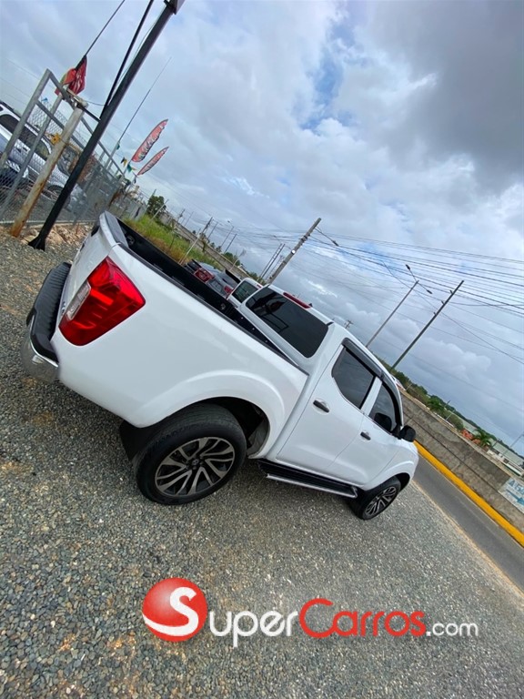 2017 Nissan Frontier — foto 4 / 12