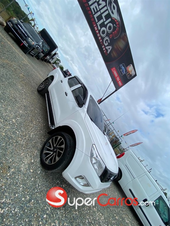 2017 Nissan Frontier — foto 7 / 12