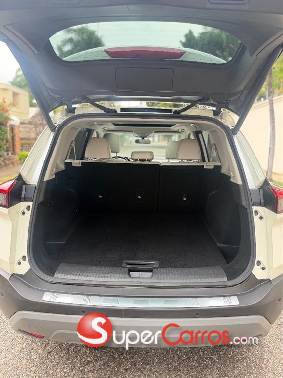 2021 Nissan Rogue SV FULL — foto 8 / 10