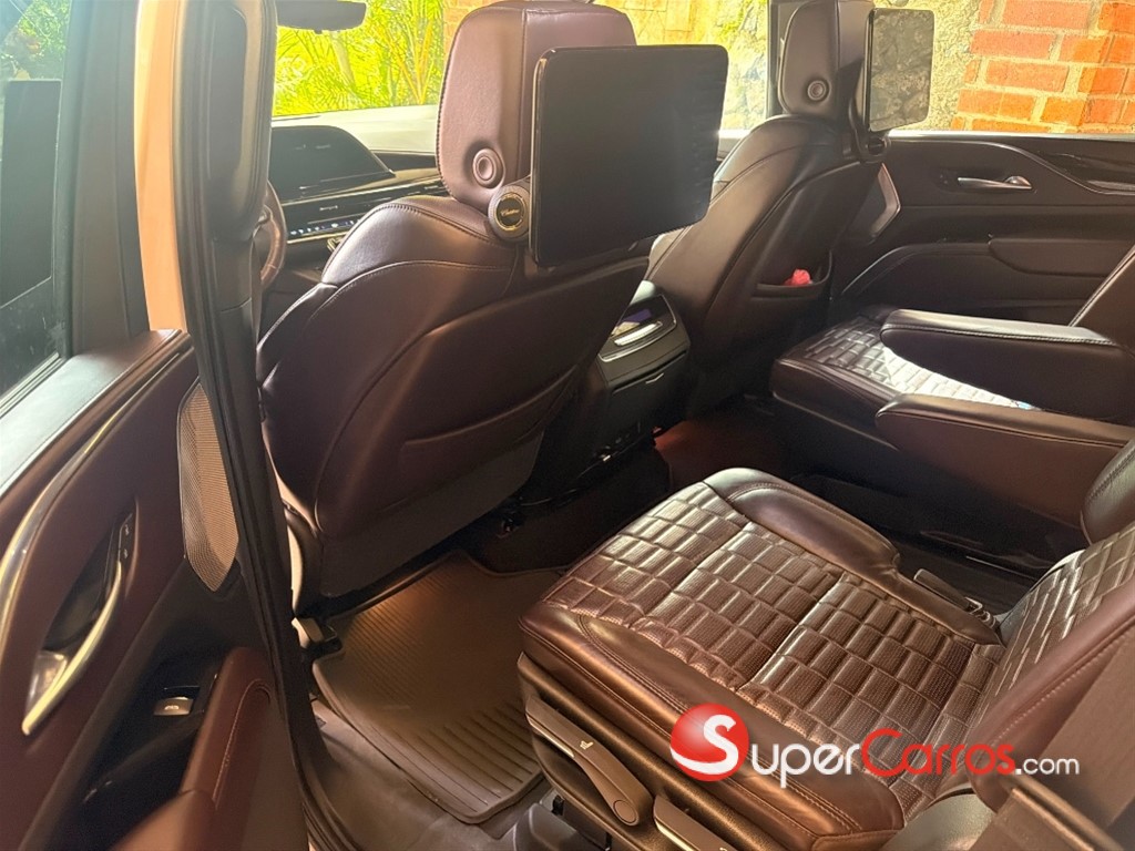 2021 Cadillac Escalade Platinum — foto 8 / 9