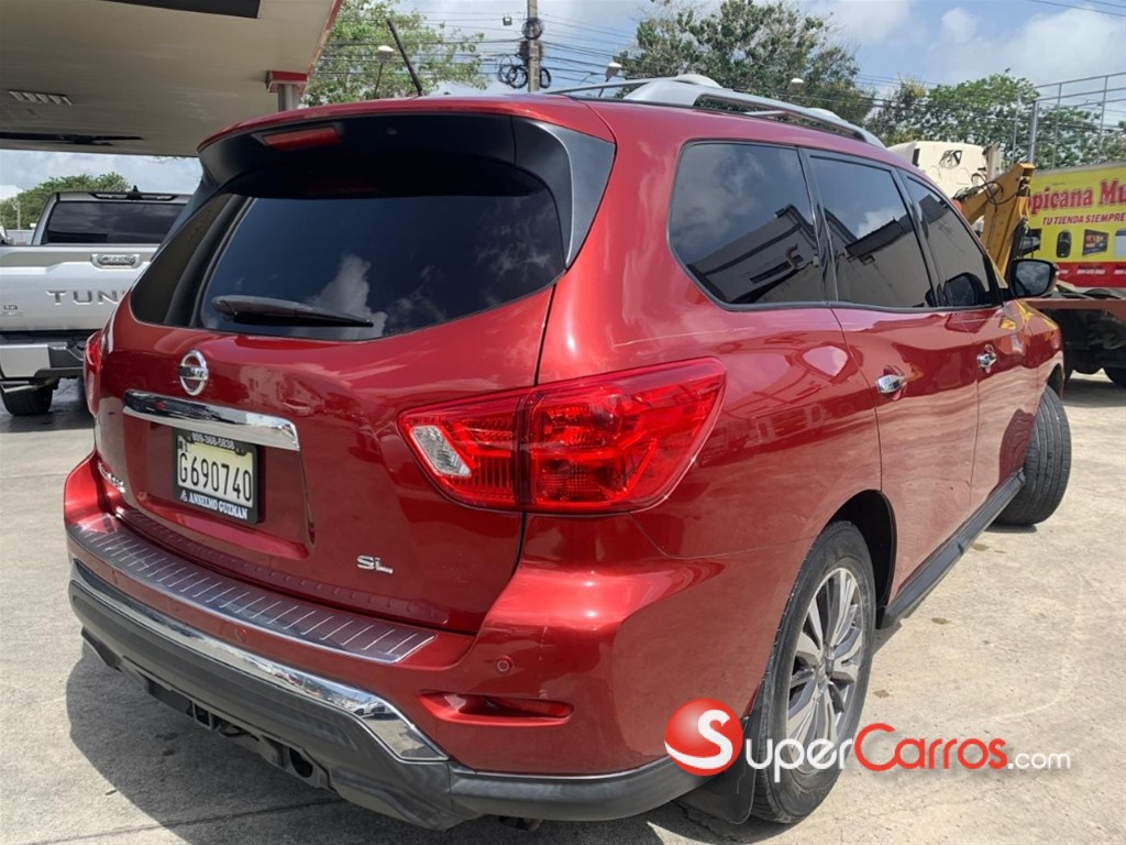 2017 Nissan Pathfinder SL — foto 5 / 12