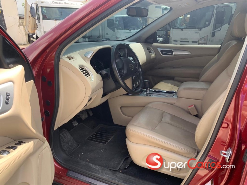 2017 Nissan Pathfinder SL — foto 7 / 12