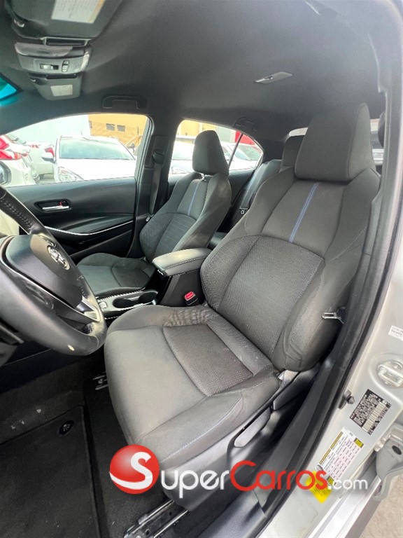 2021 Toyota Corolla SE — foto 8 / 11