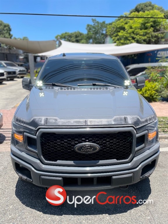 2020 Ford F 150 Lariat Ecoboost — foto 2 / 12