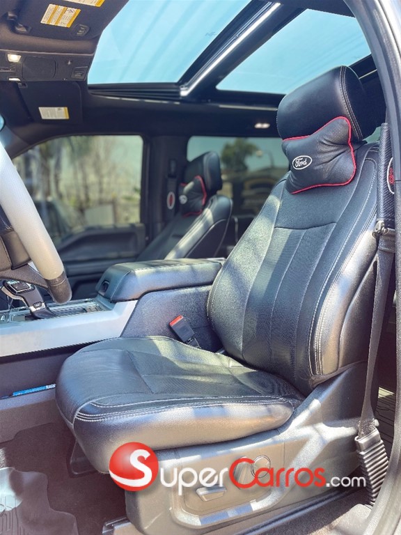 2020 Ford F 150 Lariat Ecoboost — foto 8 / 12