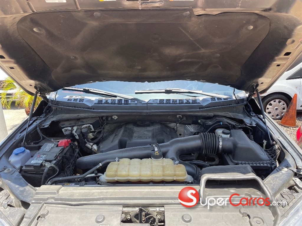 2020 Ford F 150 Lariat Ecoboost — foto 12 / 12