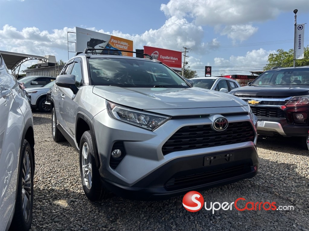 2021 Toyota RAV4 XLE