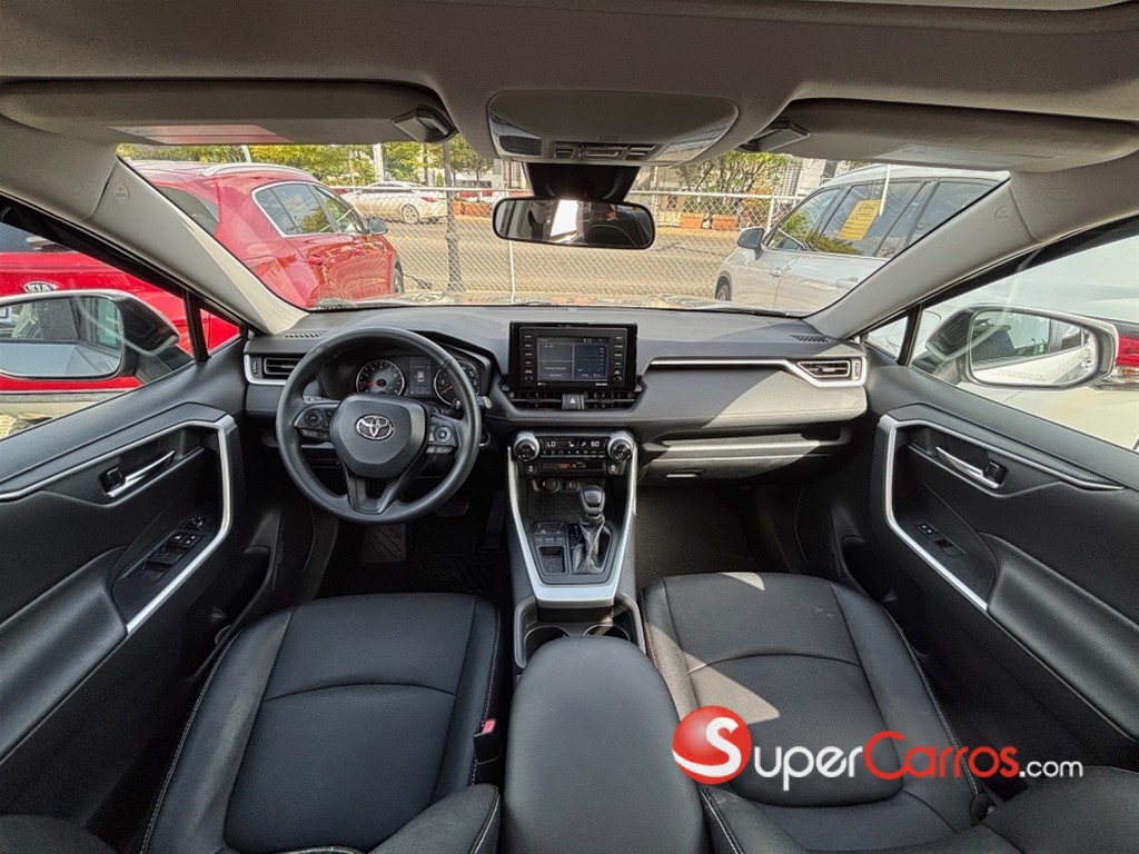 2021 Toyota RAV4 XLE — foto 11 / 12