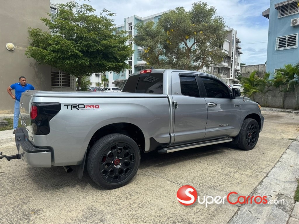 2011 Toyota Tundra — foto 10 / 12