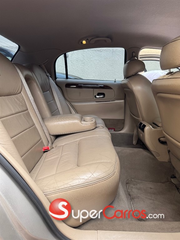 2002 Lincoln Town Car — foto 5 / 12