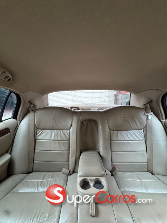 2002 Lincoln Town Car — foto 9 / 12