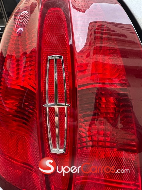 2002 Lincoln Town Car — foto 12 / 12