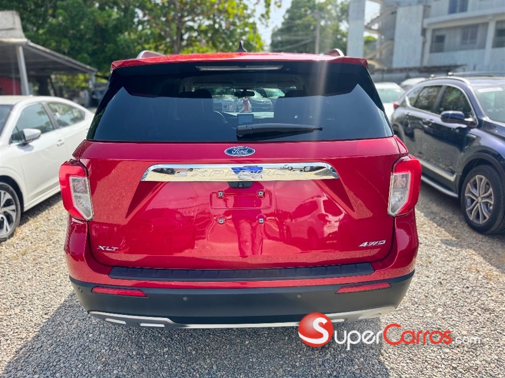 2021 Ford Explorer XLT 4WD — foto 5 / 12