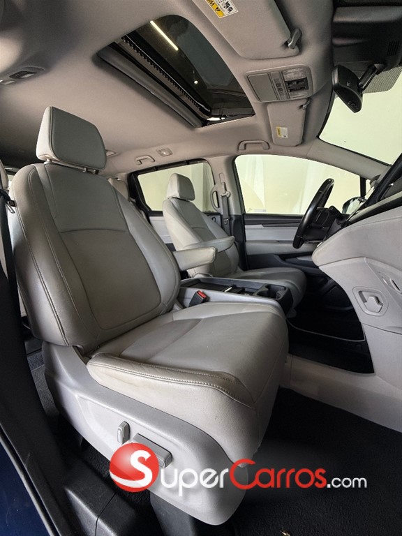 2019 Honda Odyssey EXL — foto 10 / 12