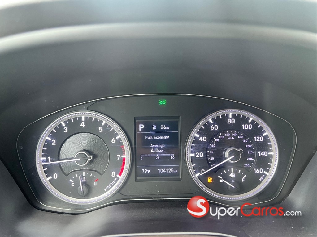 2019 Hyundai Santa Fe SE — foto 8 / 10