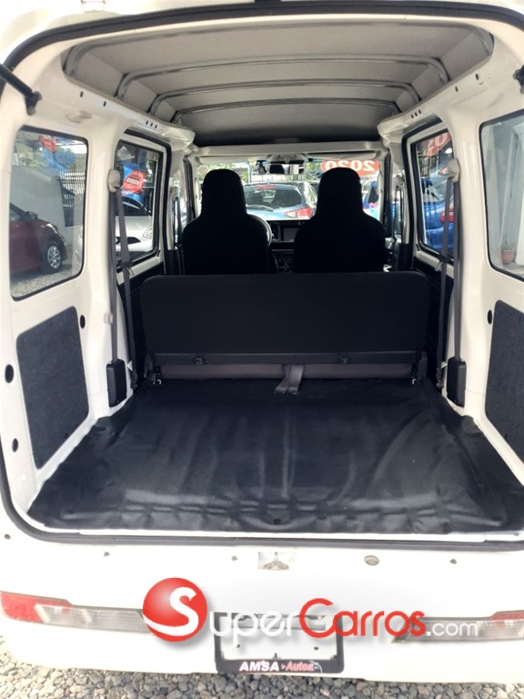 2020 Daihatsu Hijet — foto 9 / 12