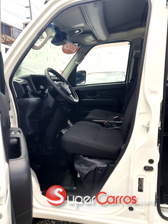 2020 Daihatsu Hijet — foto 11 / 12