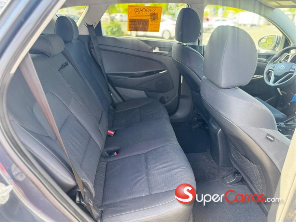 2020 Hyundai Tucson SE — foto 10 / 12