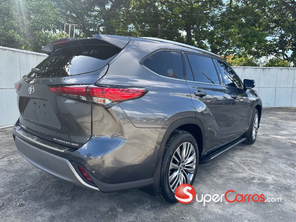 2020 Toyota Highlander Platinum — foto 4 / 12