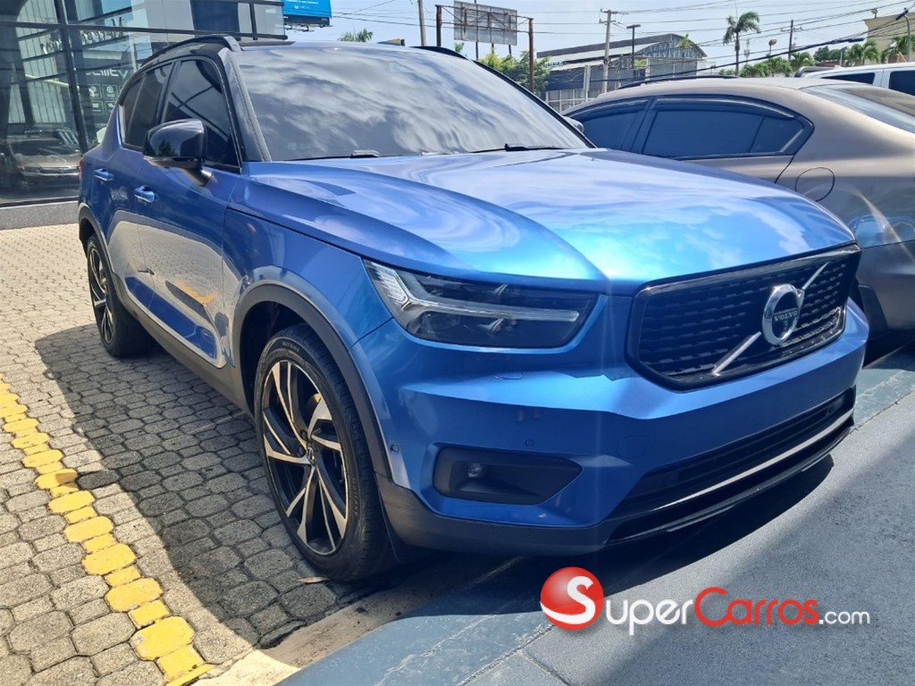 2021 Volvo XC40 T5 R-DESING — foto 2 / 10