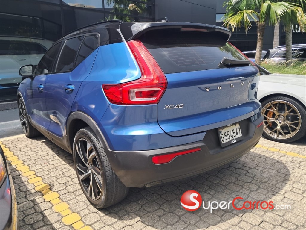 2021 Volvo XC40 T5 R-DESING — foto 6 / 10