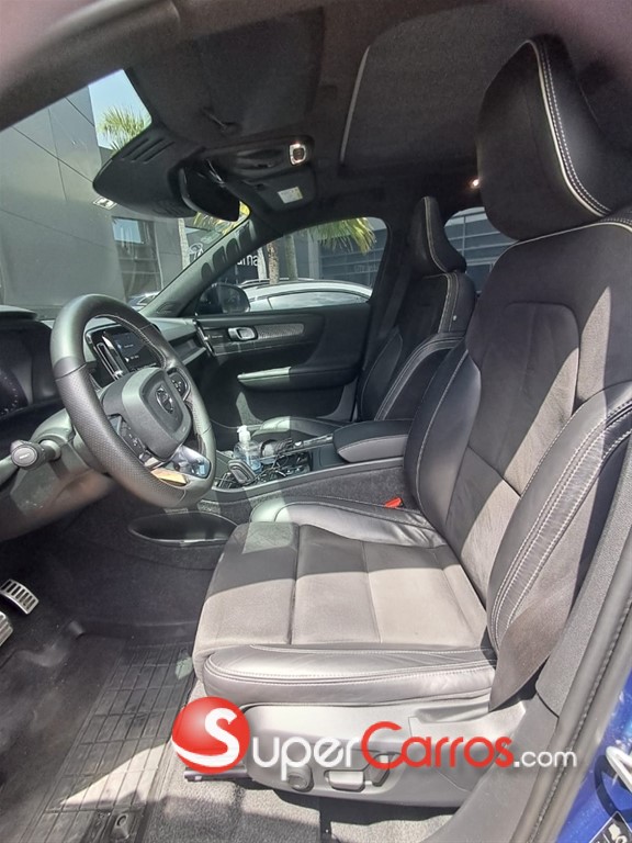 2021 Volvo XC40 T5 R-DESING — foto 10 / 10