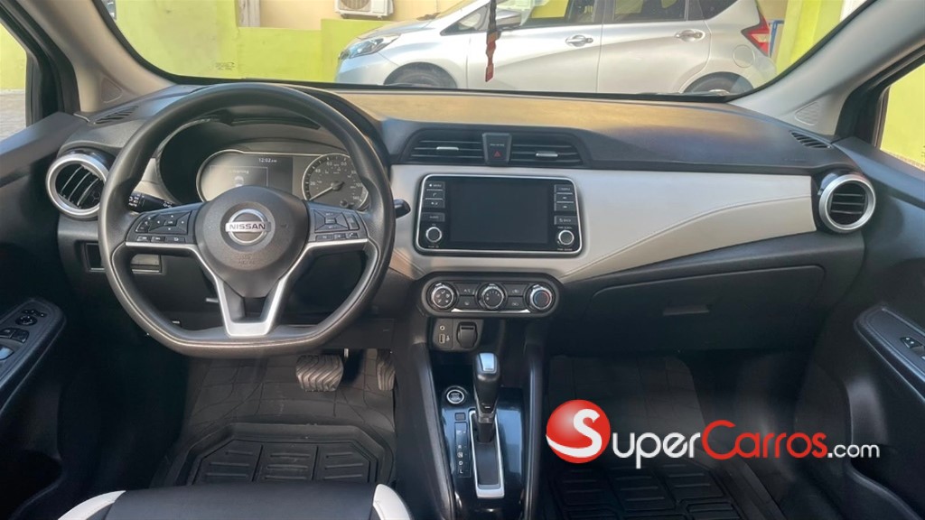 2021 Nissan Versa SV — foto 10 / 11