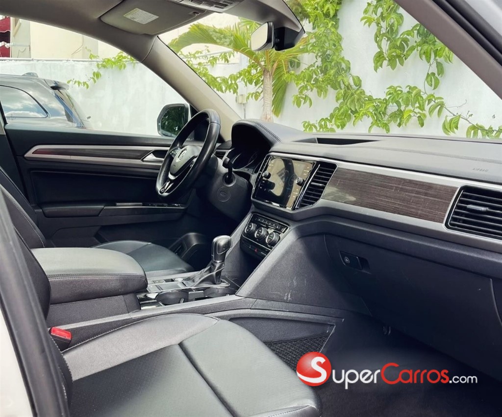 2018 Volkswagen Atlas SEL — foto 6 / 8