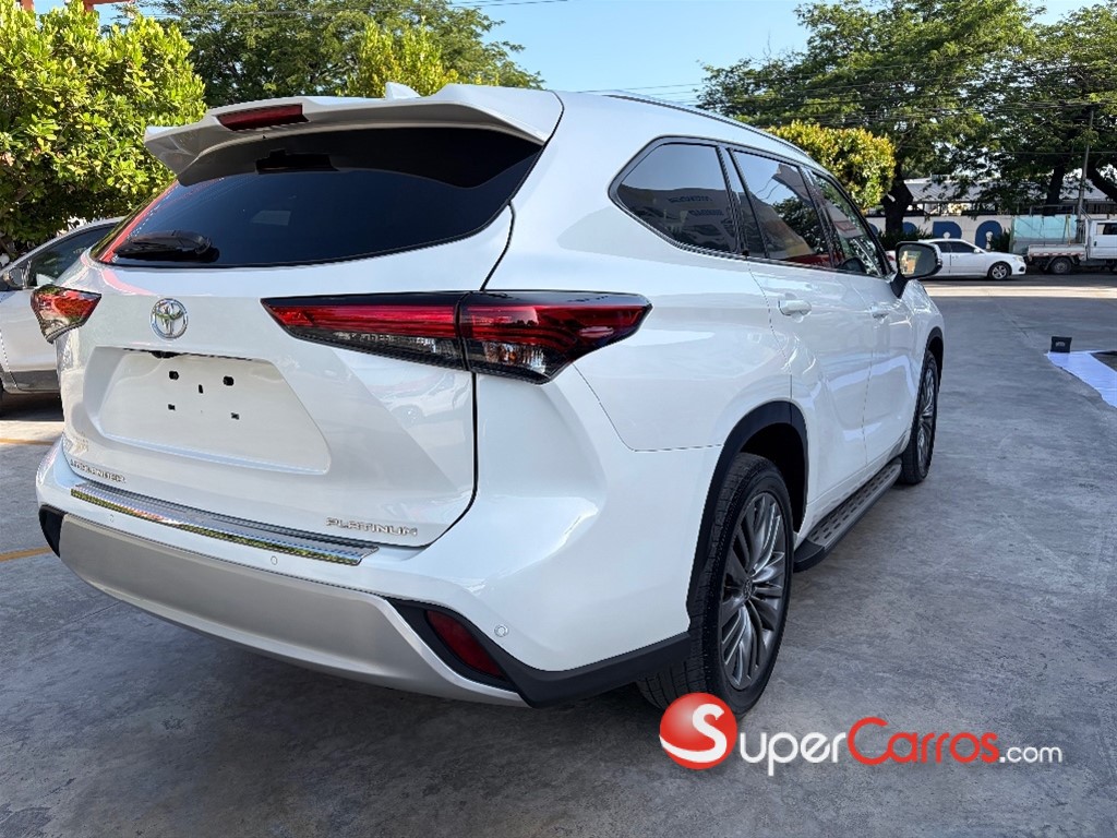 2021 Toyota Highlander Limited Platinum — foto 5 / 12