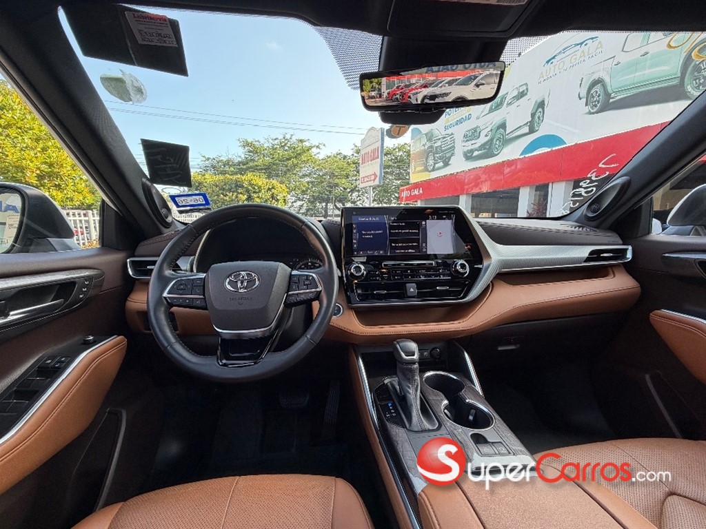 2021 Toyota Highlander Limited Platinum — foto 10 / 12