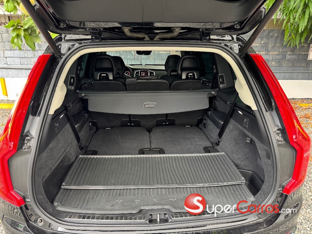 2022 Volvo XC90 Inscription B6 — foto 10 / 12