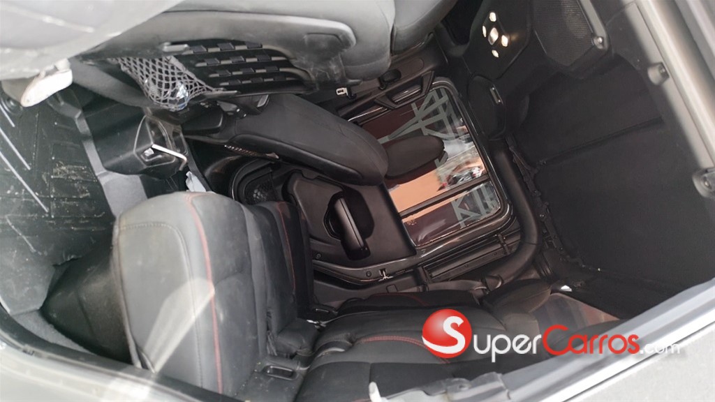 2021 Jeep Gladiator Rubicon — foto 11 / 12