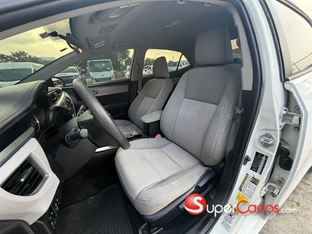 2014 Toyota Corolla — foto 6 / 8