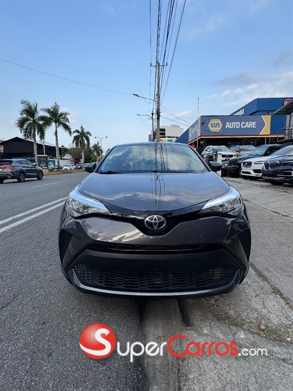 2020 Toyota C-HR — foto 2 / 11