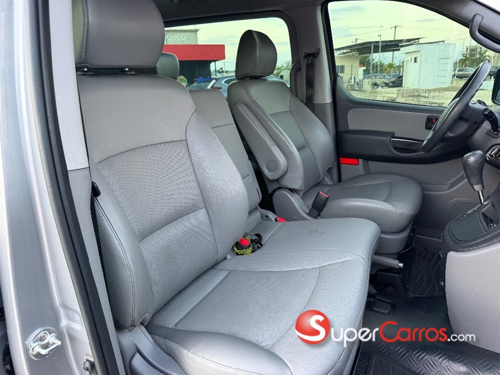 2020 Hyundai Grand Starex CVX — foto 8 / 12