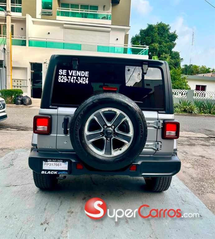 2020 Jeep Wrangler Unlimited Sahara — foto 4 / 12