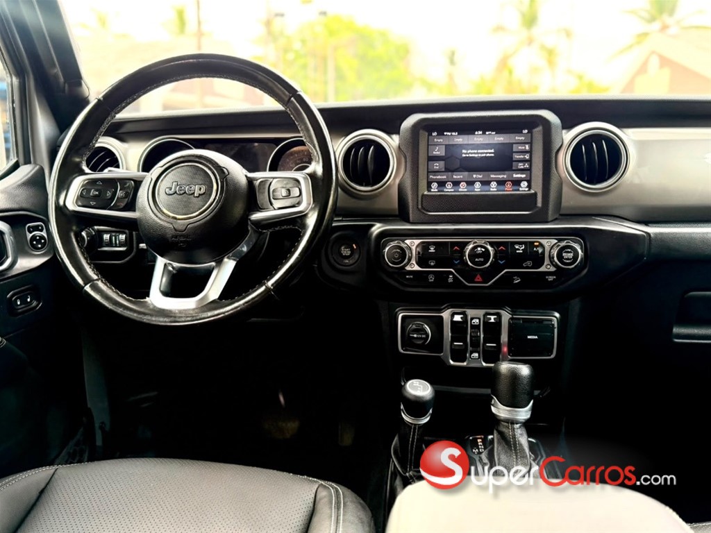 2020 Jeep Wrangler Unlimited Sahara — foto 7 / 12