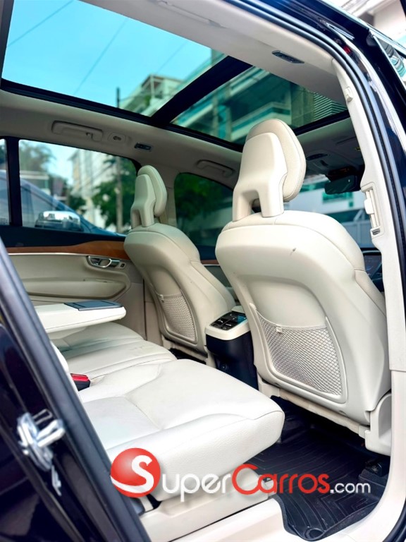 2021 Volvo XC90 T6 — foto 9 / 12