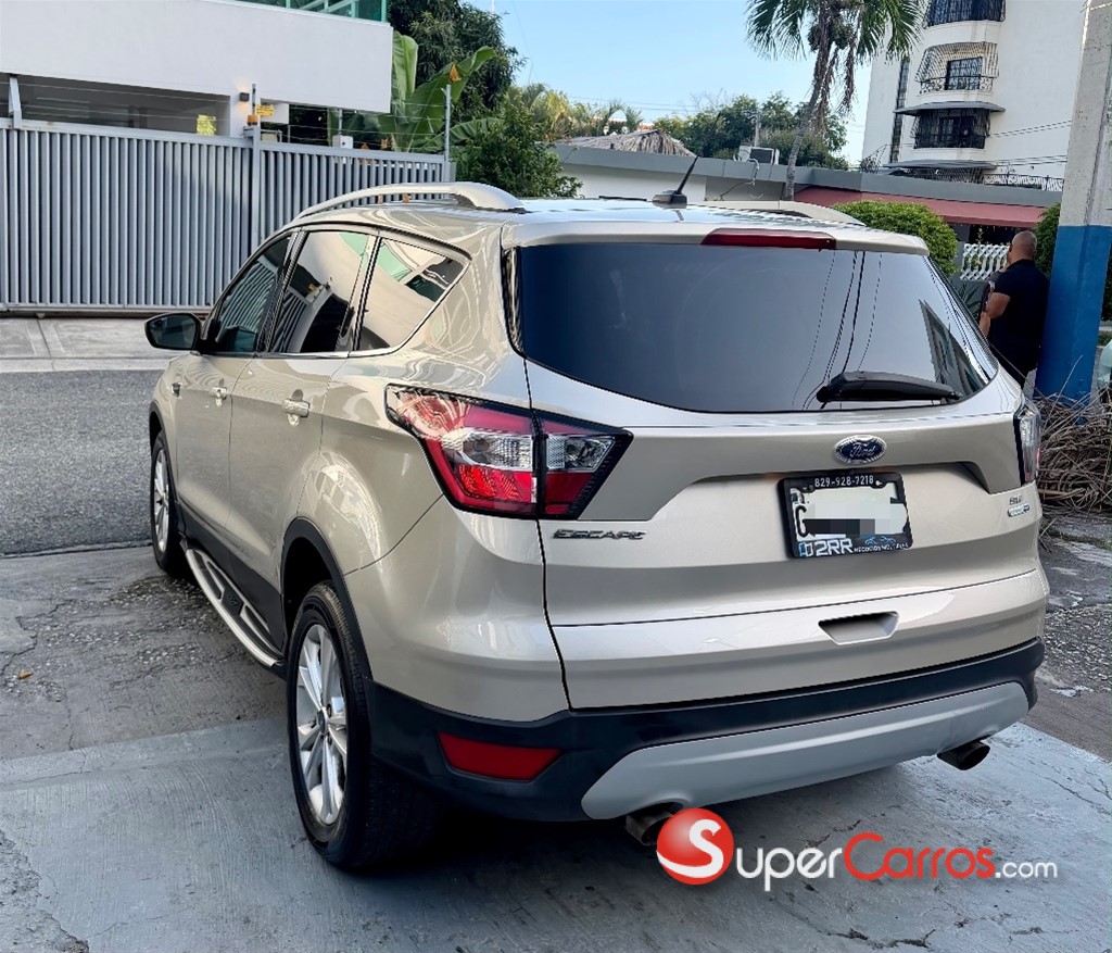 2018 Ford Escape SE — foto 3 / 11