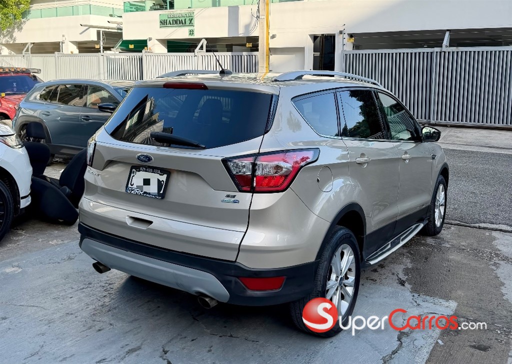 2018 Ford Escape SE — foto 7 / 11