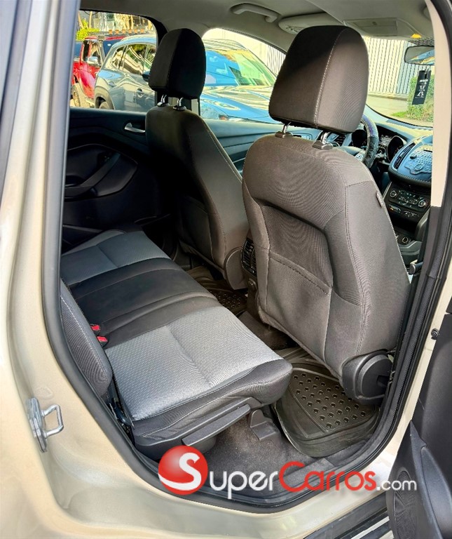 2018 Ford Escape SE — foto 9 / 11