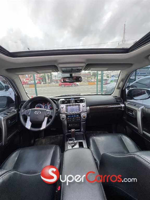 2019 Toyota 4 Runner Limited — foto 12 / 12