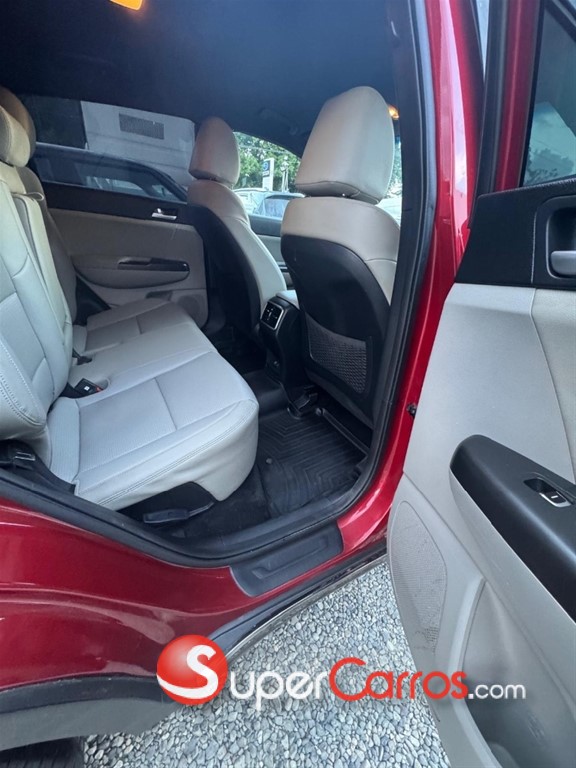 2020 Kia Sportage S — foto 6 / 12