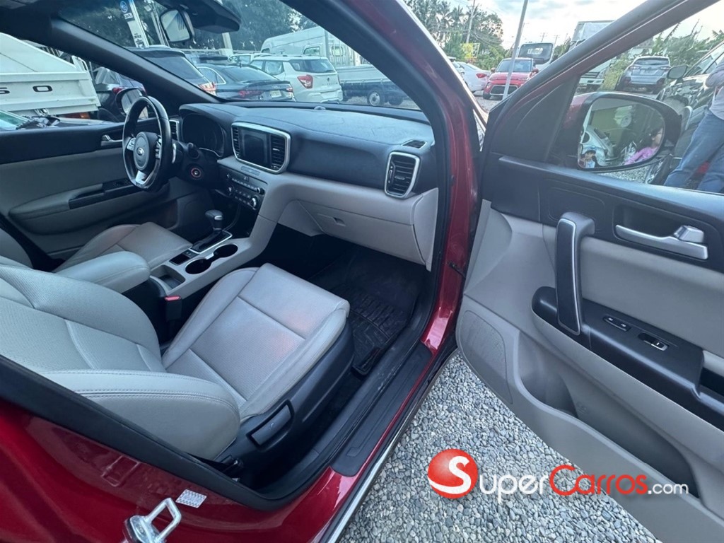 2020 Kia Sportage S — foto 8 / 12