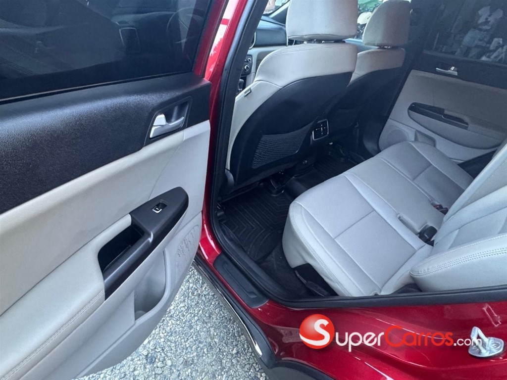 2020 Kia Sportage S — foto 9 / 12