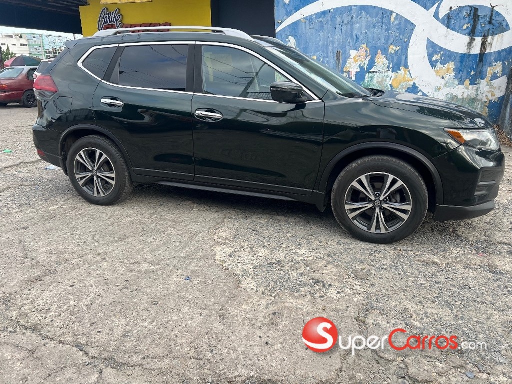 2019 Nissan Rogue SV FULL — foto 3 / 12
